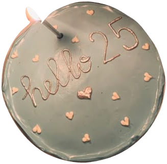 Hello 25 — реальный торт NOVI